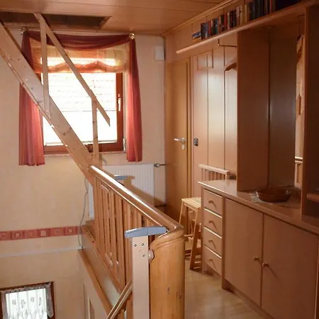 Westphal شقة اسشوغه